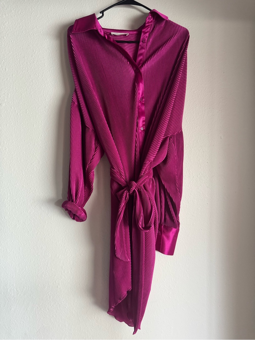 12th Tribe Fuchsia Satin-Trim Shirt Dress Robe